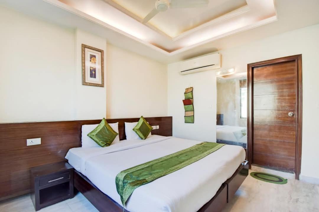 Hotel Sky Heights Jaipur Værelse billede